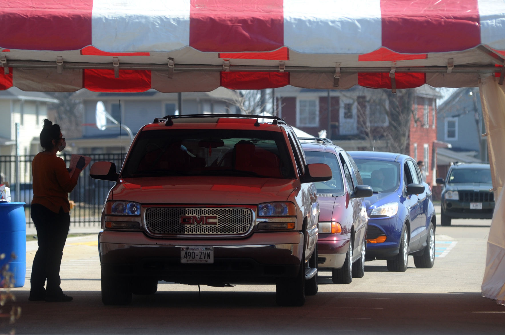 Drive-thru tent